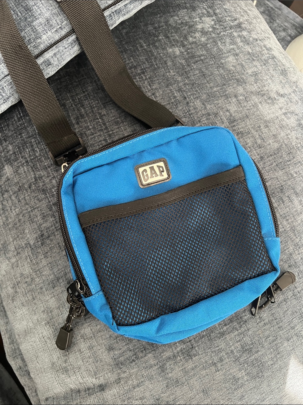 GAP Bright Blue Crossbody Belt Bag with Black Mesh Pocket
